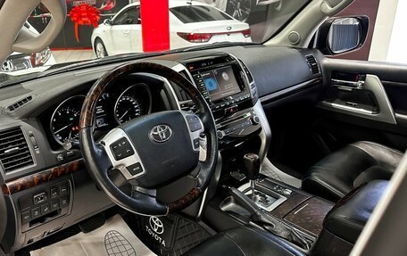 Toyota Land Cruiser 200, 2014 год, 4 200 000 рублей, 10 фотография