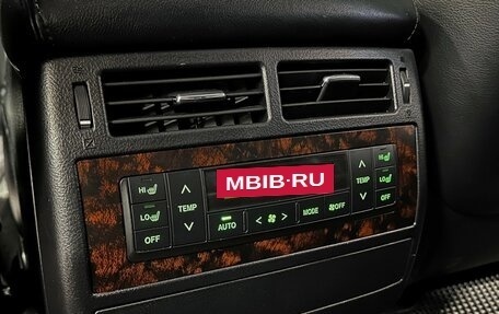 Toyota Land Cruiser 200, 2014 год, 4 200 000 рублей, 31 фотография