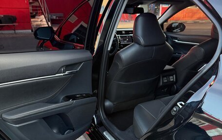 Toyota Camry, 2018 год, 3 100 000 рублей, 5 фотография