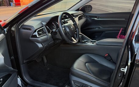 Toyota Camry, 2018 год, 3 100 000 рублей, 6 фотография