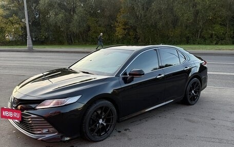 Toyota Camry, 2018 год, 3 100 000 рублей, 3 фотография