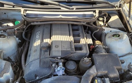 BMW 3 серия, 1998 год, 575 000 рублей, 12 фотография