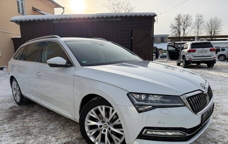 Skoda Superb III рестайлинг, 2022 год, 2 632 000 рублей, 3 фотография