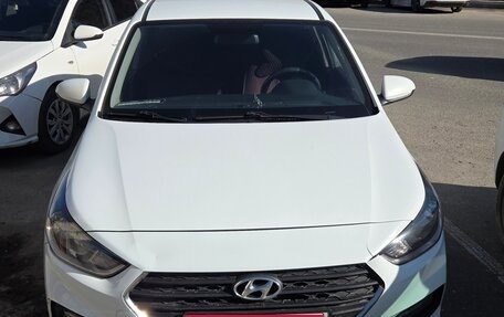 Hyundai Solaris II рестайлинг, 2020 год, 1 250 000 рублей, 1 фотография