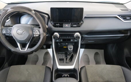 Toyota RAV4, 2025 год, 4 099 000 рублей, 17 фотография