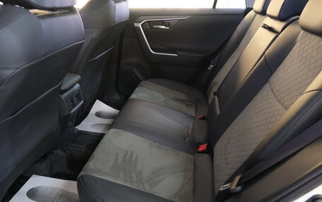 Toyota RAV4, 2025 год, 4 099 000 рублей, 26 фотография