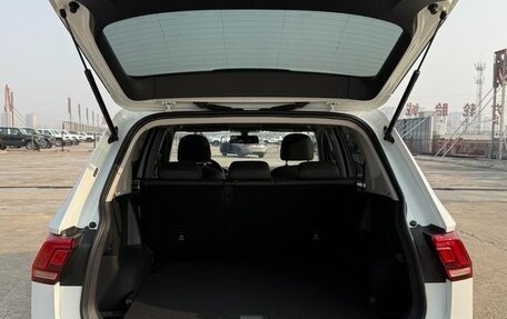 Volkswagen Tiguan II, 2022 год, 2 195 000 рублей, 19 фотография