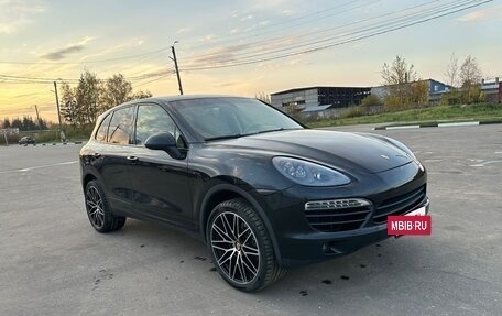 Porsche Cayenne III, 2010 год, 2 300 000 рублей, 2 фотография