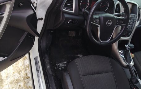 Opel Astra J, 2010 год, 725 000 рублей, 6 фотография