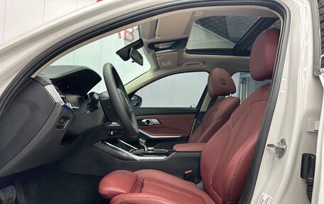 BMW 3 серия, 2022 год, 3 254 000 рублей, 12 фотография