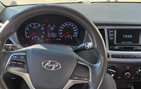 Hyundai Solaris II рестайлинг, 2020 год, 1 250 000 рублей, 5 фотография
