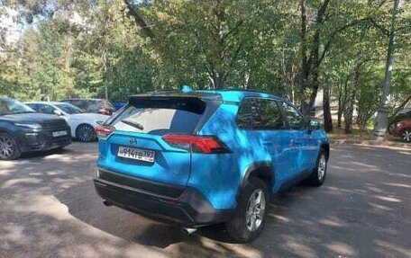 Toyota RAV4, 2021 год, 2 950 000 рублей, 6 фотография