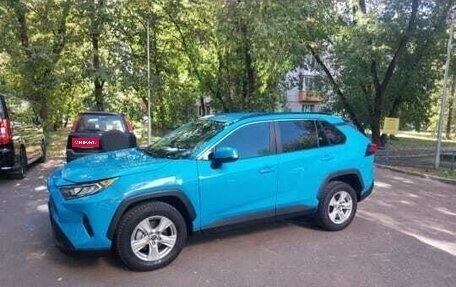Toyota RAV4, 2021 год, 2 950 000 рублей, 4 фотография