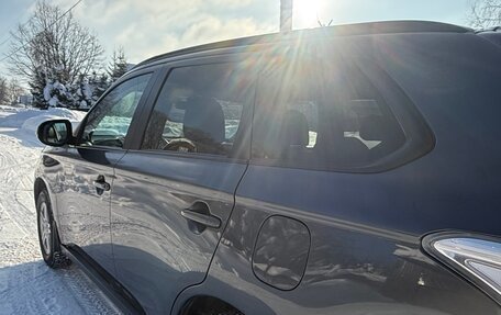 Mitsubishi Outlander III рестайлинг 3, 2013 год, 1 500 000 рублей, 3 фотография