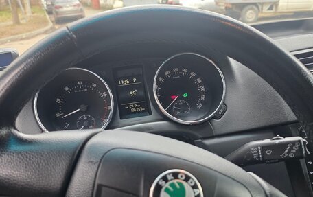 Skoda Yeti I рестайлинг, 2012 год, 800 000 рублей, 14 фотография