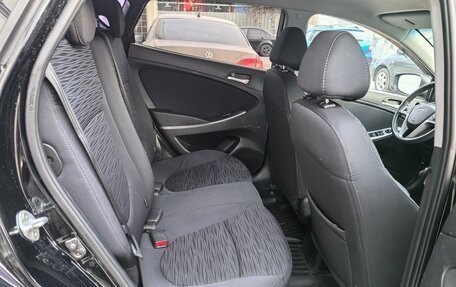 Hyundai Solaris II рестайлинг, 2015 год, 950 000 рублей, 15 фотография