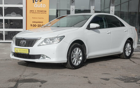 Toyota Camry, 2012 год, 1 735 000 рублей, 14 фотография