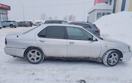 Nissan Bluebird XI, 1999 год, 200 000 рублей, 1 фотография