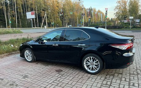 Toyota Camry, 2020 год, 3 490 000 рублей, 4 фотография