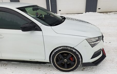 Skoda Rapid II, 2021 год, 900 000 рублей, 3 фотография