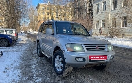 Mitsubishi Pajero III рестайлинг, 2002 год, 840 000 рублей, 3 фотография
