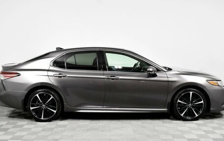 Toyota Camry, 2019 год, 2 000 000 рублей, 4 фотография