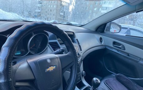 Chevrolet Cruze II, 2011 год, 650 000 рублей, 5 фотография