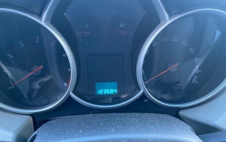 Chevrolet Cruze II, 2011 год, 650 000 рублей, 6 фотография