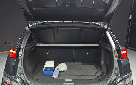 Hyundai Kona I, 2022 год, 1 680 000 рублей, 11 фотография