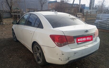 Chevrolet Cruze II, 2010 год, 370 000 рублей, 3 фотография