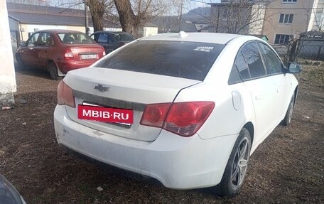 Chevrolet Cruze II, 2010 год, 370 000 рублей, 4 фотография