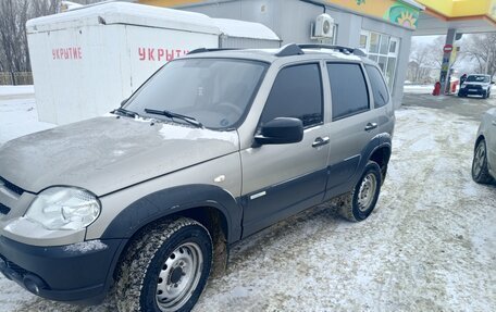 Chevrolet Niva I рестайлинг, 2012 год, 430 000 рублей, 2 фотография