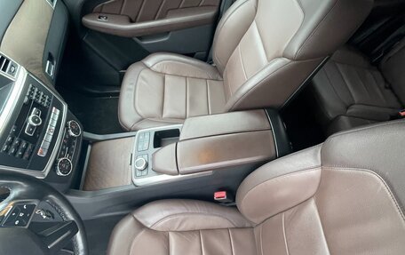 Mercedes-Benz GL-Класс, 2015 год, 4 000 000 рублей, 18 фотография