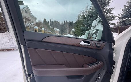 Mercedes-Benz GL-Класс, 2015 год, 4 000 000 рублей, 14 фотография