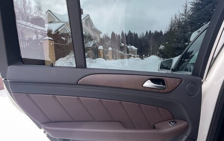 Mercedes-Benz GL-Класс, 2015 год, 4 000 000 рублей, 25 фотография