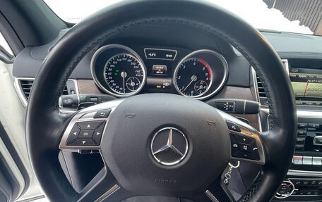 Mercedes-Benz GL-Класс, 2015 год, 4 000 000 рублей, 21 фотография