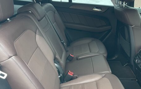 Mercedes-Benz GL-Класс, 2015 год, 4 000 000 рублей, 32 фотография