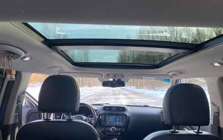 KIA Soul II рестайлинг, 2017 год, 1 300 000 рублей, 6 фотография