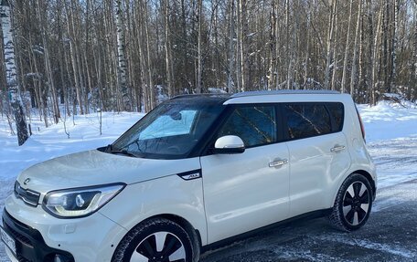 KIA Soul II рестайлинг, 2017 год, 1 300 000 рублей, 3 фотография