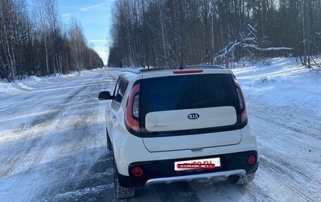 KIA Soul II рестайлинг, 2017 год, 1 300 000 рублей, 2 фотография