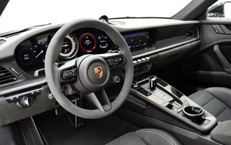 Porsche 911, 2023 год, 19 990 000 рублей, 17 фотография