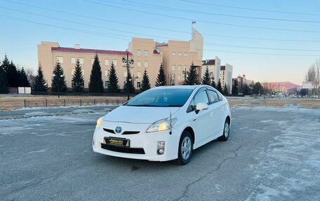 Toyota Prius, 2010 год, 1 279 000 рублей, 2 фотография