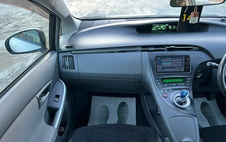 Toyota Prius, 2010 год, 1 279 000 рублей, 17 фотография