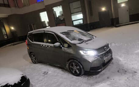 Honda Freed II, 2021 год, 2 250 000 рублей, 1 фотография