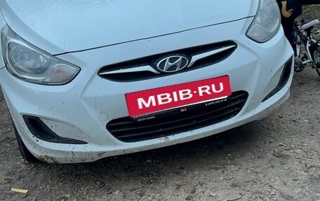 Hyundai Solaris II рестайлинг, 2012 год, 750 000 рублей, 1 фотография