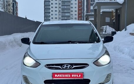 Hyundai Solaris II рестайлинг, 2013 год, 550 000 рублей, 1 фотография