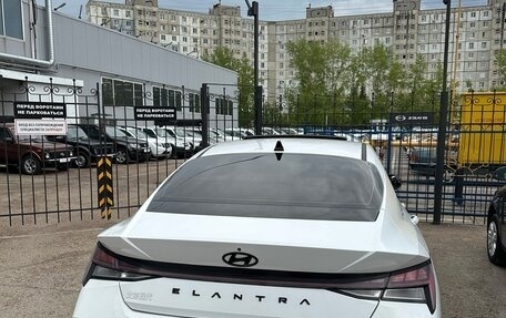 Hyundai Elantra, 2024 год, 2 150 000 рублей, 12 фотография
