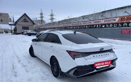 Hyundai Elantra, 2024 год, 2 150 000 рублей, 6 фотография