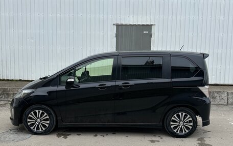 Honda Freed I, 2014 год, 1 300 000 рублей, 3 фотография