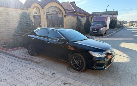 Toyota Camry, 2015 год, 1 900 000 рублей, 2 фотография